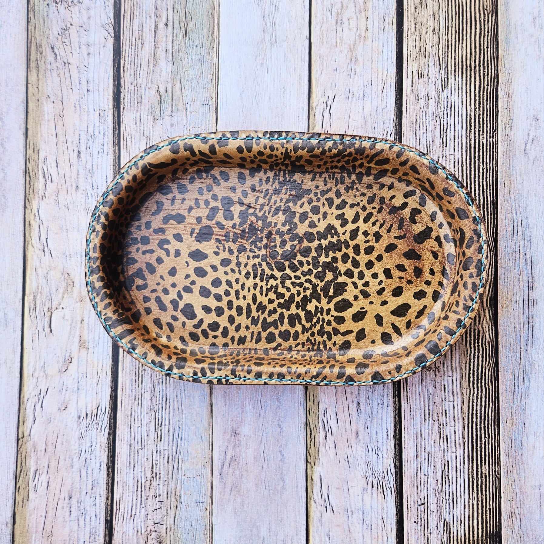 oval valet tray,  oval leopard tray,  leopard valet tray,  leopard tray,  leopard leather valet tray,  leather valet tray,  large valet tray