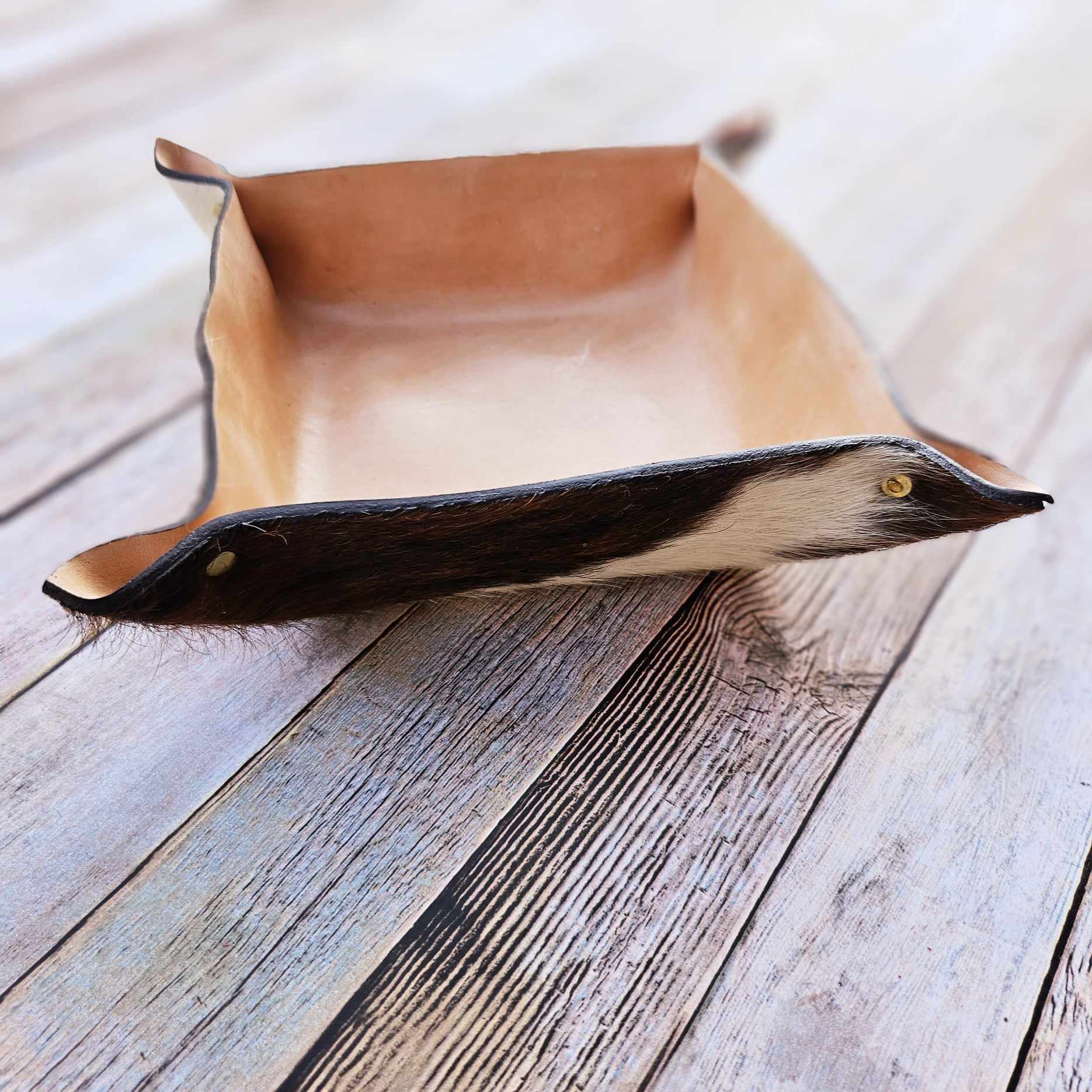 leather bowls, small leather bowls, cowhide leather bowls, cowhide decor, brown and white leather bowls, brown and white fur bowls