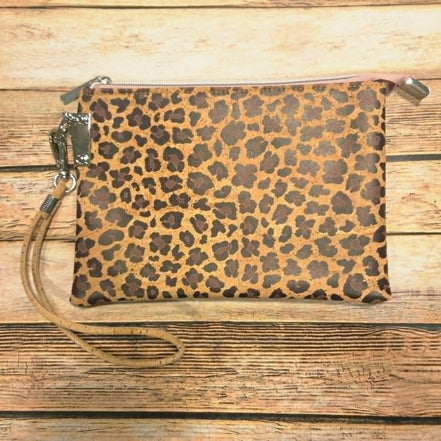 Oleta Leopard Clutch Wristlet with pink zipper