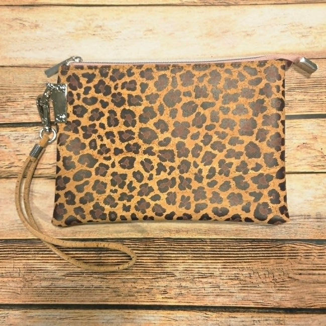 Oleta Leopard Clutch Wristlet with pink zipper