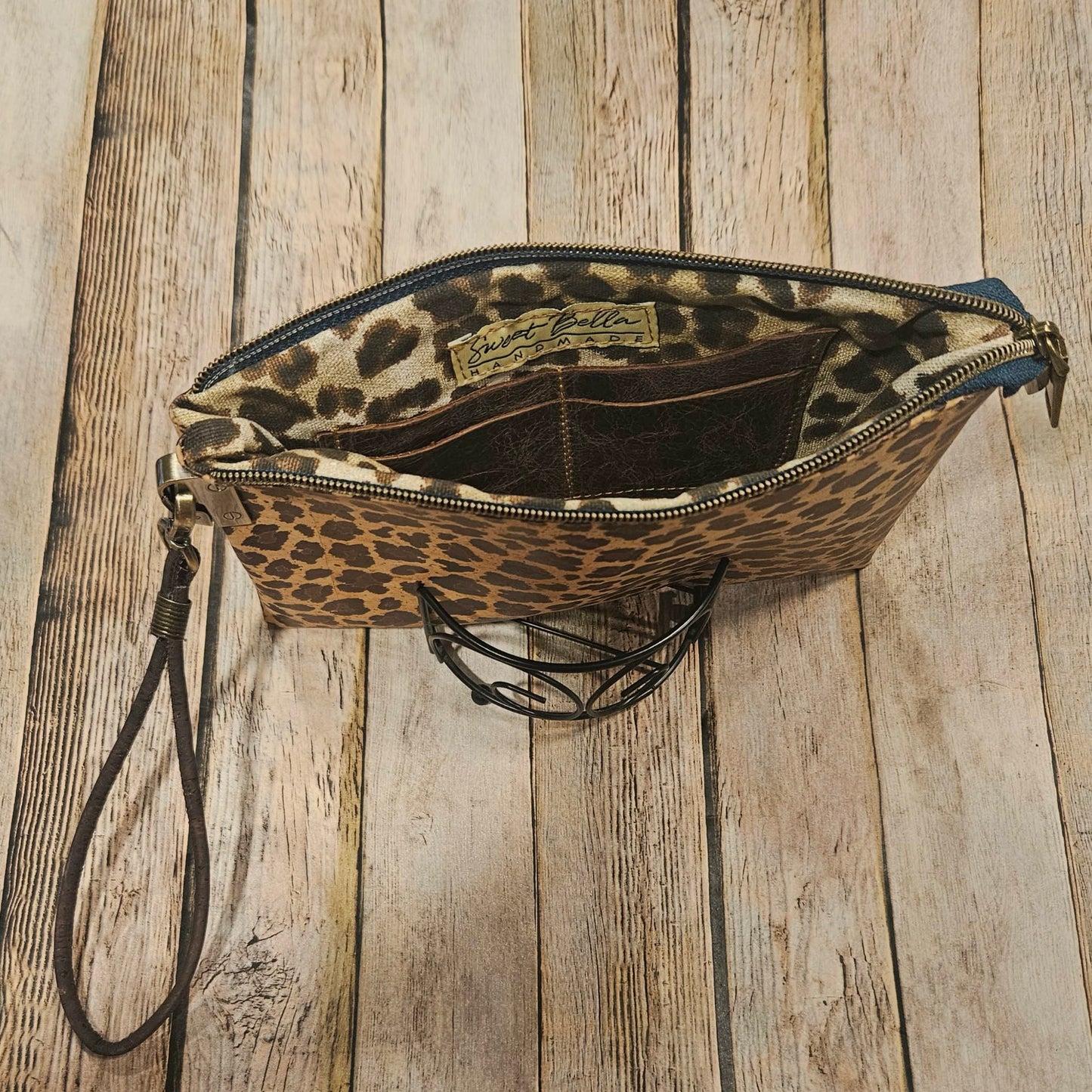 leopard print clutch, leopard print cork leather, wristlet, green zipper with antique gold hardware, leopard print interior, handmade clutch