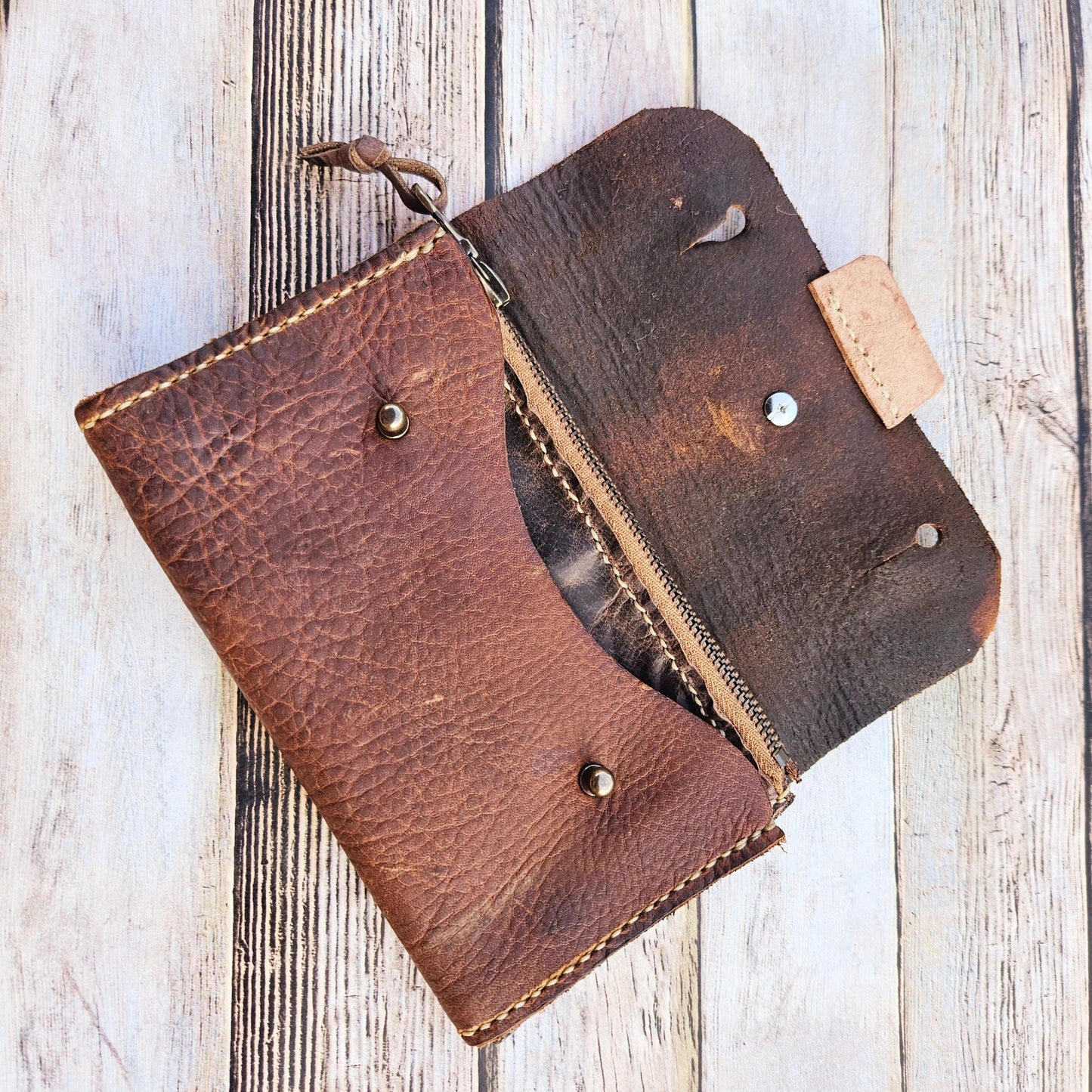 Vira Adilene Leather Wallet